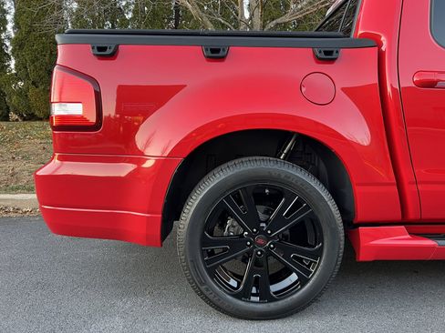 Used 2008 Ford Explorer Sport Trac Adrenalin image 57