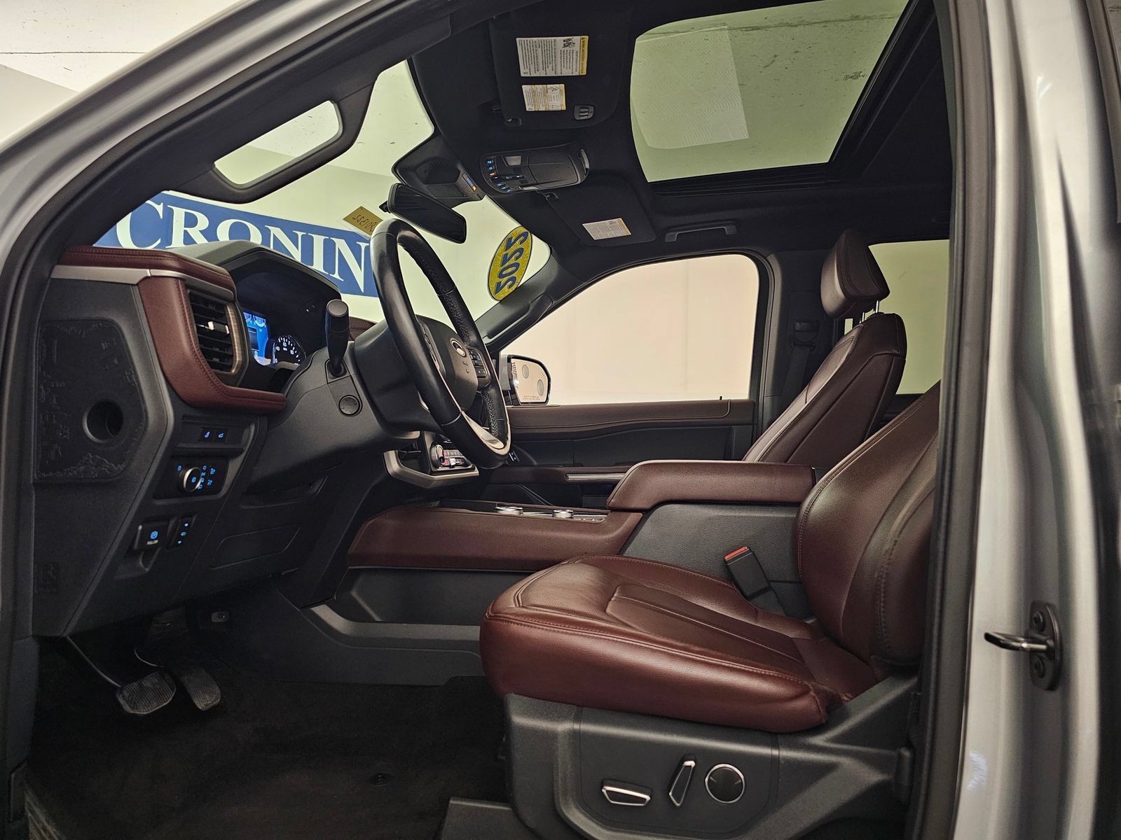 Used 2022 Ford Expedition Max Limited AWD/4WD image 7