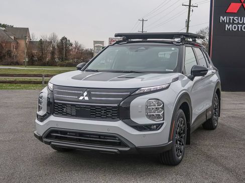 New 2026 Mitsubishi Outlander AWD image 4