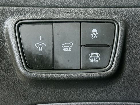Used 2022 Hyundai Tucson SEL w/ Cargo Package AWD/4WD image 17