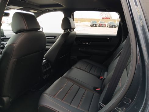 Used 2025 Honda CR-V Sport Touring image 9