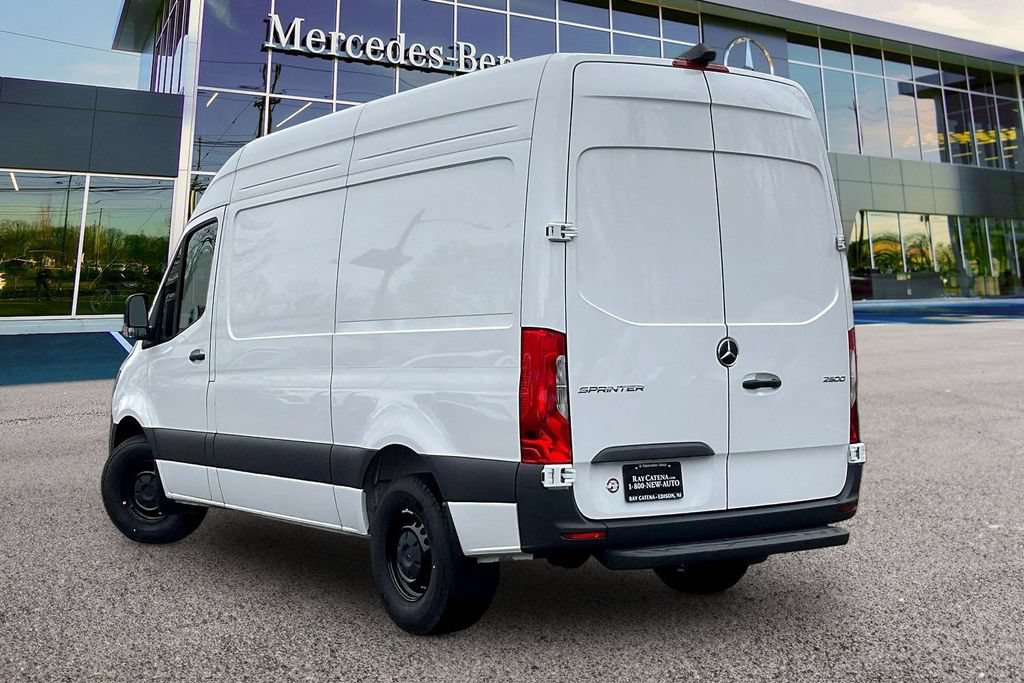 Used 2026 Mercedes-Benz Sprinter 2500 image 2