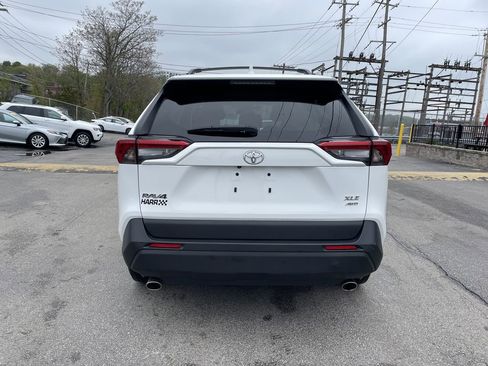 Used 2023 Toyota RAV4 XLE w/ Convenience Package AWD/4WD image 4