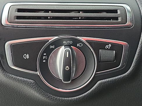 Certified 2019 Mercedes-Benz GLC 300 image 25