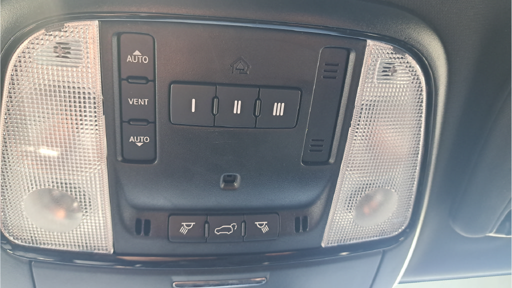Used 2024 Dodge Durango GT AWD/4WD image 25