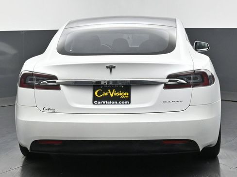 Used 2020 Tesla Model S Long Range Plus image 3