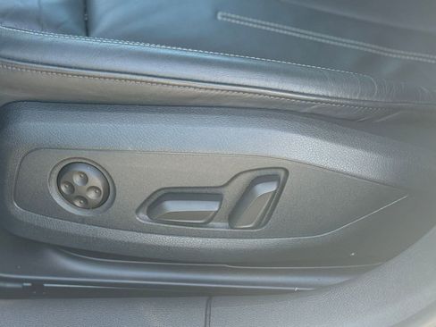 Used 2023 Audi A4 2.0T Premium w/ Convenience Package image 14