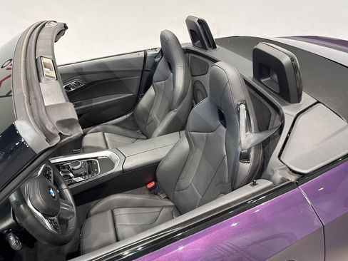 Used 2023 BMW Z4 sDrive30i w/ Shadowloine Package image 9