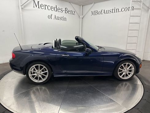 Used 2009 MAZDA MX-5 Miata Grand Touring RWD image 9
