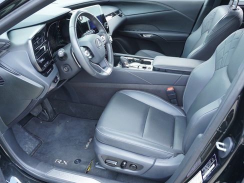 Certified 2025 Lexus RX 350 FWD w/ Accessory Package image 12
