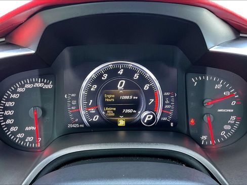 Used 2016 Chevrolet Corvette Z06 w/ 3LZ Preferred Equipment Group RWD image 15