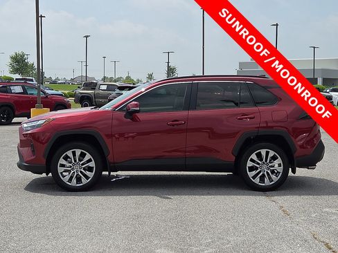 Used 2024 Toyota RAV4 XLE Premium AWD/4WD image 3