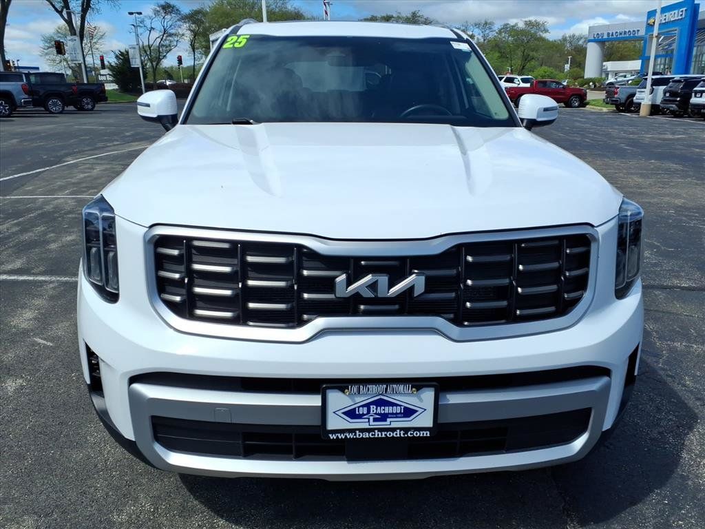 Used 2025 Kia Telluride S FWD image 2