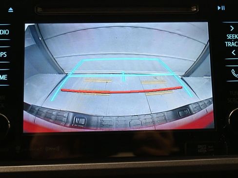 Certified 2017 Toyota Tacoma TRD Sport w/ Tow Package (A/T) image 19