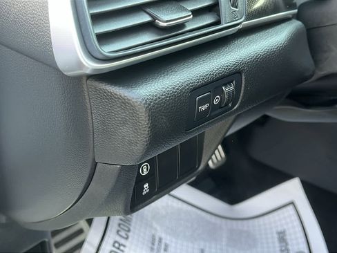 Used 2021 Honda Accord Sport image 21