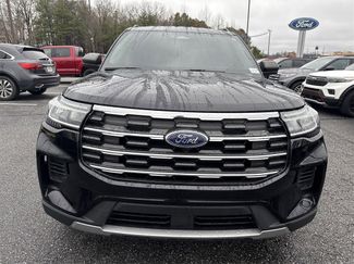 Used 2025 Ford Explorer Active video 2