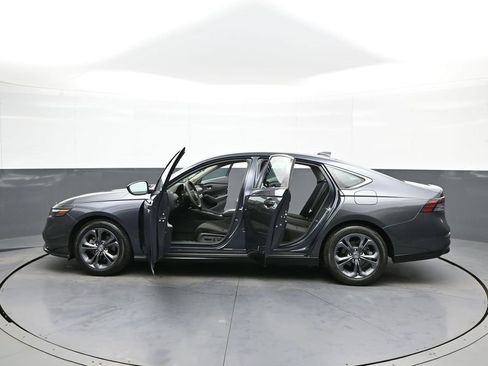 Certified 2023 Honda Accord EX image 41