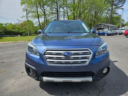 Used 2017 Subaru Outback 2.5i Limited AWD/4WD image 2