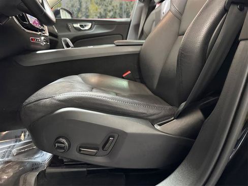 Used 2023 Volvo XC60 T8 Plus AWD/4WD image 17
