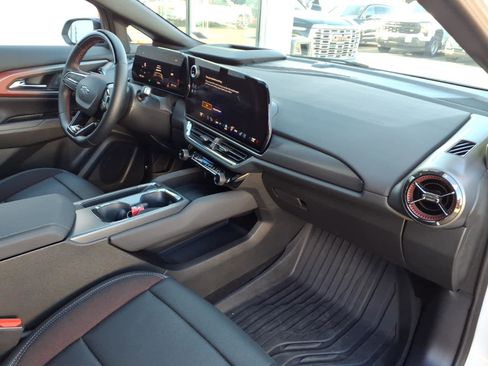Used 2025 Chevrolet Equinox EV RS w/ Active Safety Package 3 AWD/4WD image 24