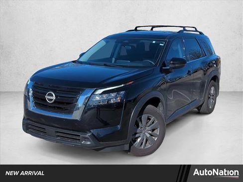 Certified 2025 Nissan Pathfinder SV w/ SV Premium Package image 1