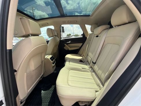 Used 2022 Audi Q5 2.0T Premium image 12