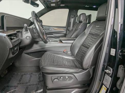 Used 2021 Cadillac Escalade Premium Luxury Platinum AWD/4WD image 14