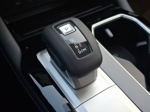 New 2026 Mitsubishi Outlander SE image 13