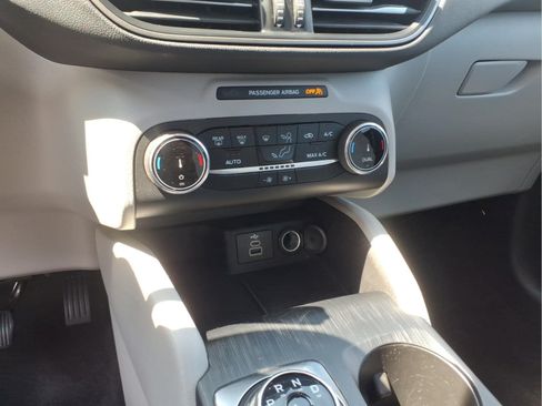 Used 2025 Ford Escape Active FWD image 17