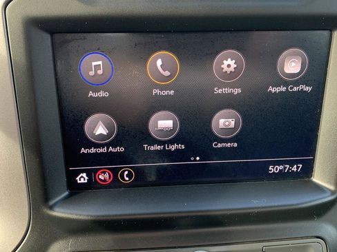 Used 2022 Chevrolet Silverado 1500 W/T w/ Trailering Package image 8