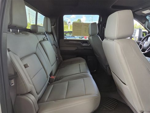 Used 2024 Chevrolet Silverado 2500 LTZ w/ LTZ Convenience Package image 19