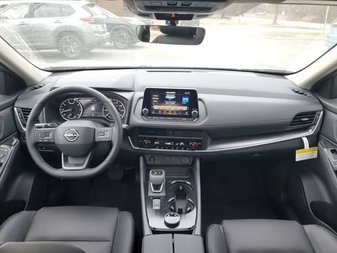 New 2026 Nissan Rogue SV AWD/4WD image 25