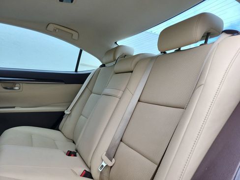 Used 2017 Lexus ES 350 w/ Navigation System Package FWD image 14