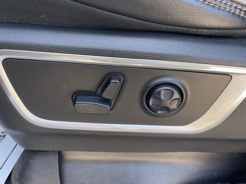 Used 2020 RAM 1500 Laramie AWD/4WD image 38