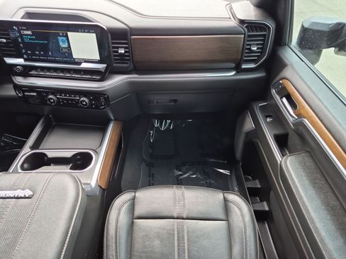 Certified 2024 Chevrolet Silverado 3500 High Country w/ High Country Premium Package AWD/4WD image 32