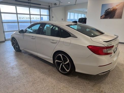 Used 2021 Honda Accord Sport image 4