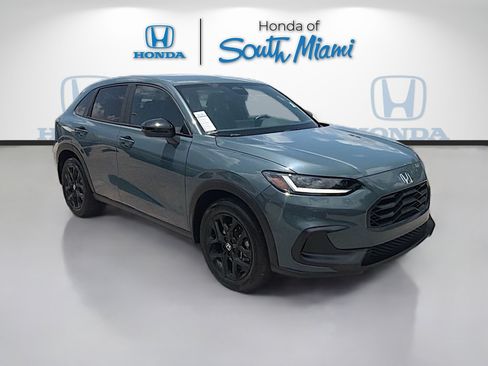 Certified 2025 Honda HR-V Sport image 1