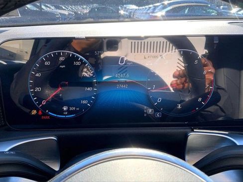 Certified 2023 Mercedes-Benz GLB 250 GLB 250 image 22