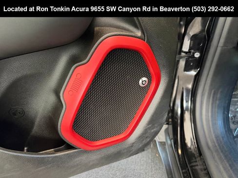 Used 2016 Jeep Renegade Trailhawk AWD/4WD image 13