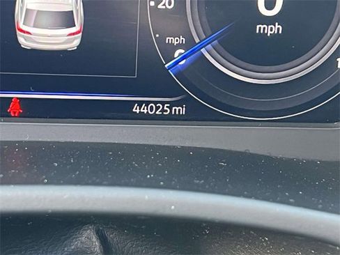 Certified 2023 Volkswagen Atlas SE image 25