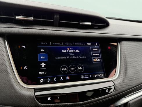 Used 2025 Cadillac XT5 Premium Luxury AWD/4WD image 23