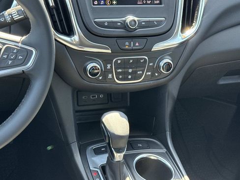 Used 2024 Chevrolet Equinox LT w/ LPO, Floor Liner Package AWD/4WD image 4