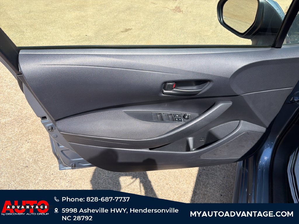 Used 2022 Toyota Corolla LE FWD image 8