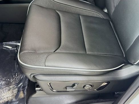 New 2026 RAM 1500 Limited w/ Body Color Bumper Group AWD/4WD image 20