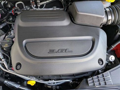 New 2026 Chrysler Pacifica Pinnacle image 16