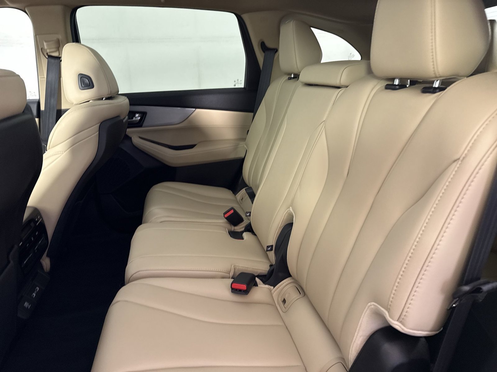 Used 2023 Acura MDX SH-AWD image 24