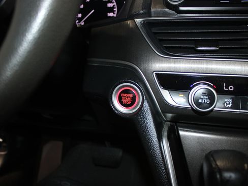 Used 2019 Honda Accord LX image 17