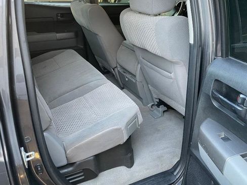 Used 2011 Toyota Tundra 2WD Double Cab w/ Tow Pkg image 31
