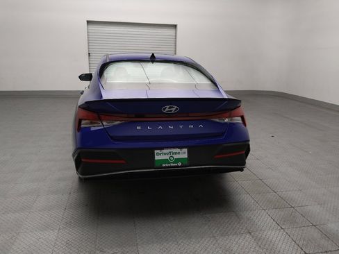 Used 2025 Hyundai Elantra Sport FWD image 6