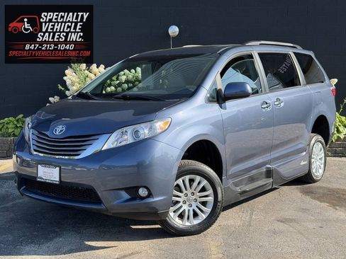 Used 2016 Toyota Sienna XLE FWD image 9